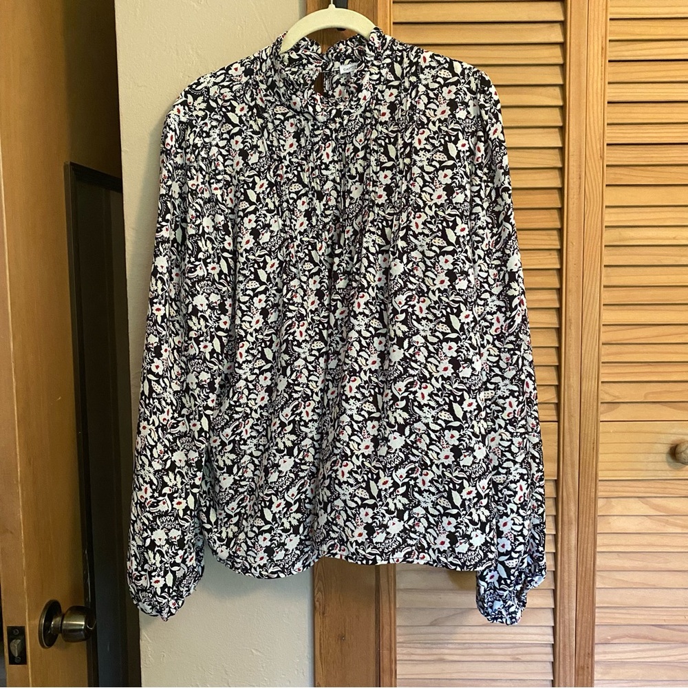 Carolina Belle Montreal Women's LG Blouse Floral Bishop Sleeve Black White Red
